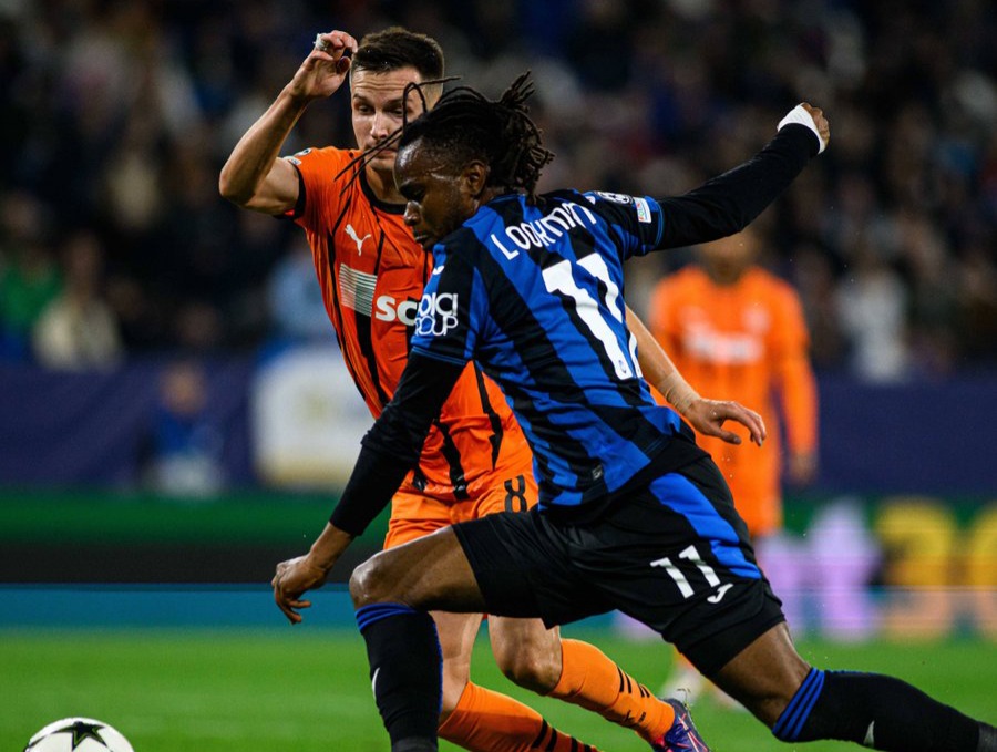 Atalanta's American Co-owner Attempts to Lure Ademola Lookman with New Contract Amid PSG and Arsenal Links