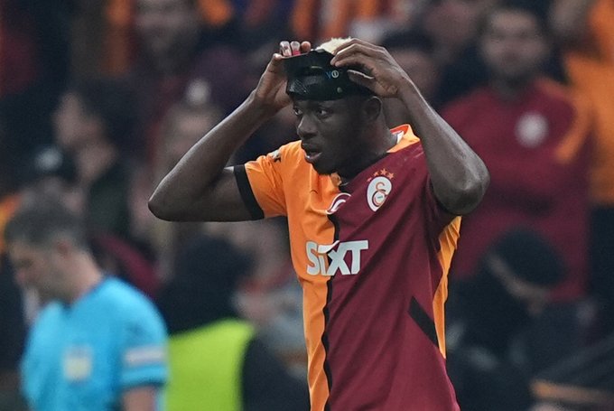 "Don't do it" - Galatasaray advised against signing Victor Osimhen permanently