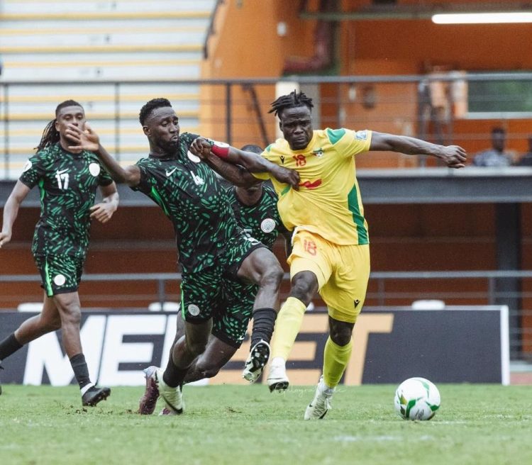 Gernot Rohr reveals Super Eagles’ weakness with Benin eyeing win over Nigeria as Iheanacho, Ndidi land in camp