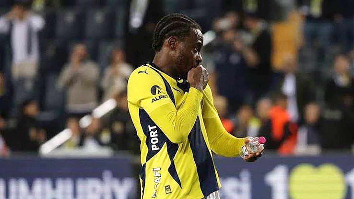 "Honoured and proud"- Everything Osayi-Samuel said after making 100th appearance for Jose Mourinho's Fenerbahce