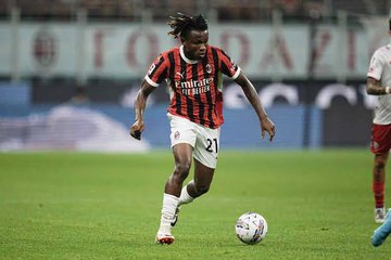 Super Eagles forward Samuel Chukwueze is expected to return to AC Milan's starting eleven for their Serie A clash